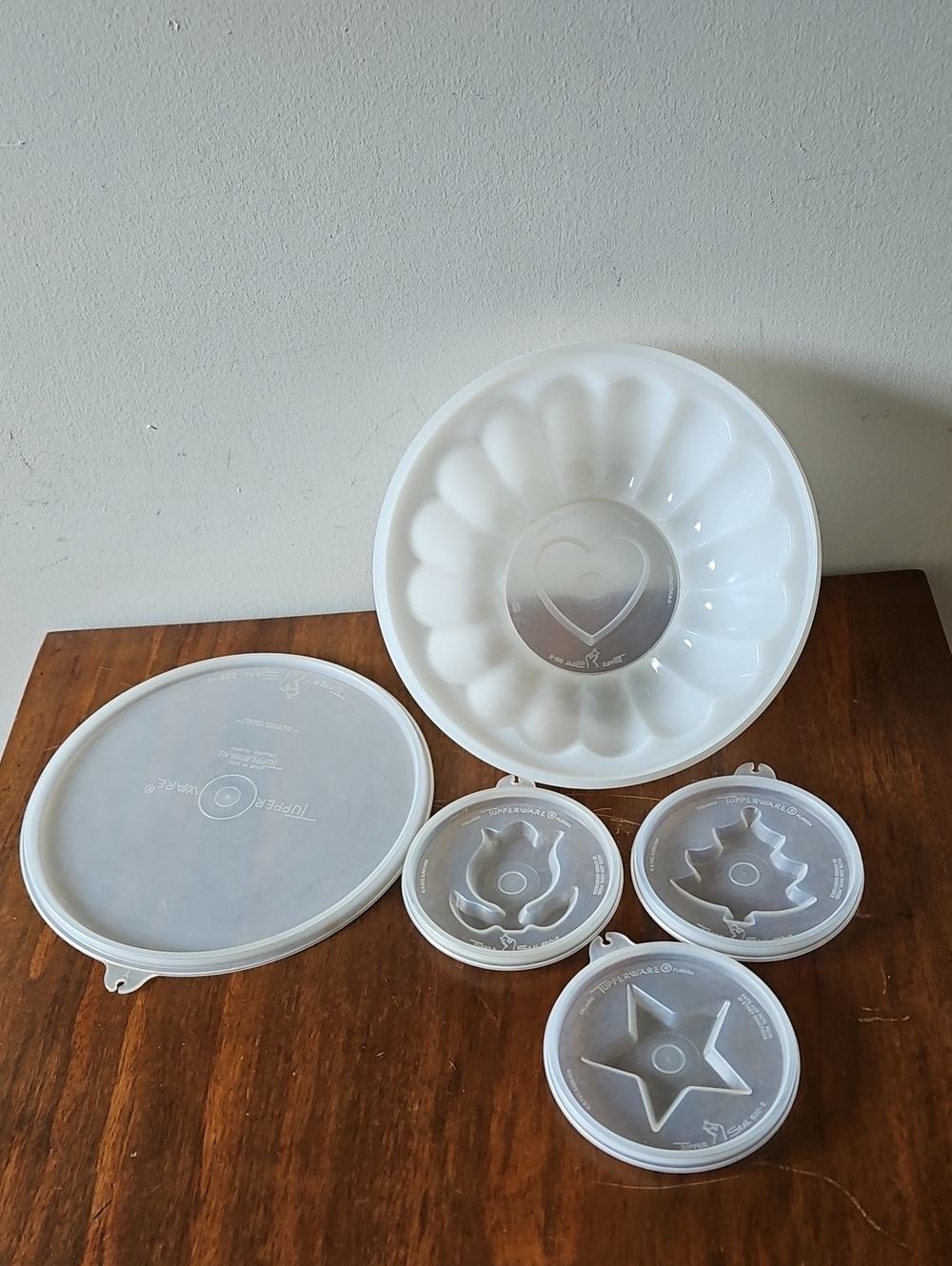 Vintage Tupperware Jel-N-Serve Jello Mold Bowl 6 Pieces